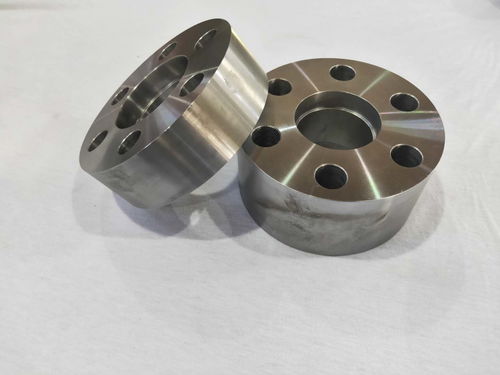 如何選擇聚氨酯包膠廠進行舊輪包膠件加工